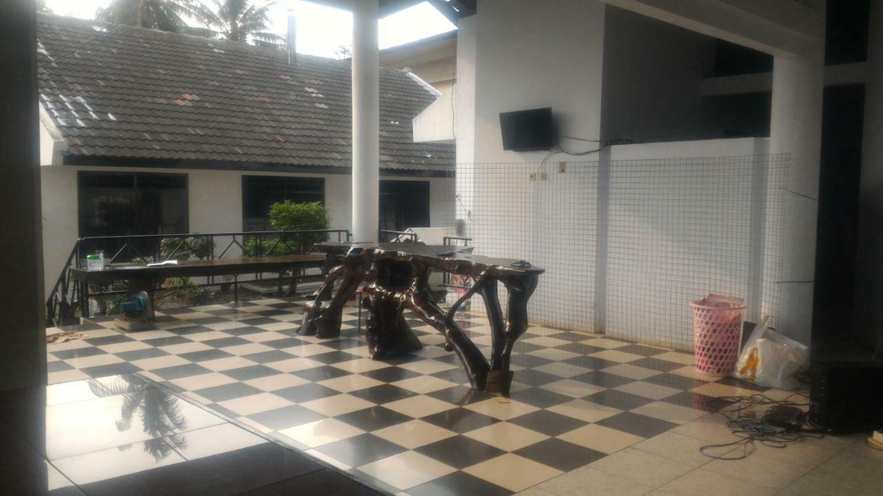 Hotel Gbs Malingping Exterior foto